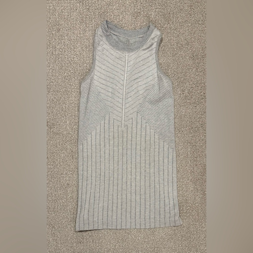 Athleta Sojourn High Neck Tank Top Gray